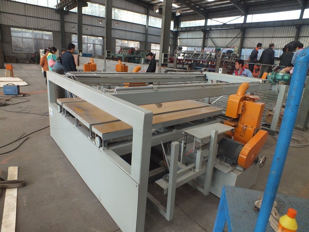 Double Edge Vertical and Horizontal Trimming Saw for The Plywood Board